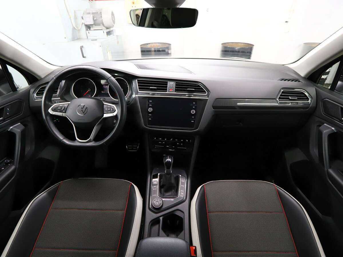 Купить Volkswagen Tiguan, 2021, 48 011 км, фото №16