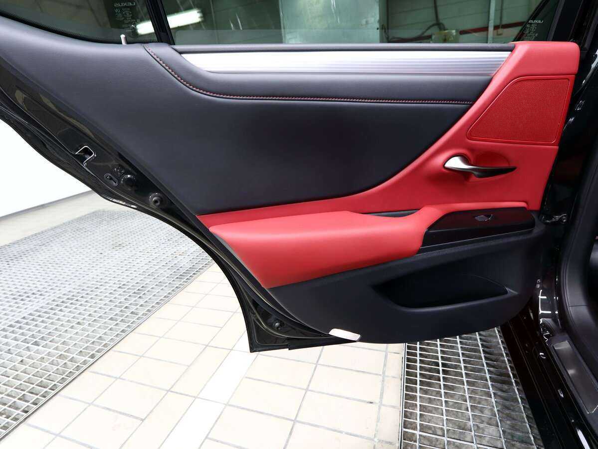 Купить Lexus ES 250, 2021, 45 000 км, фото №11