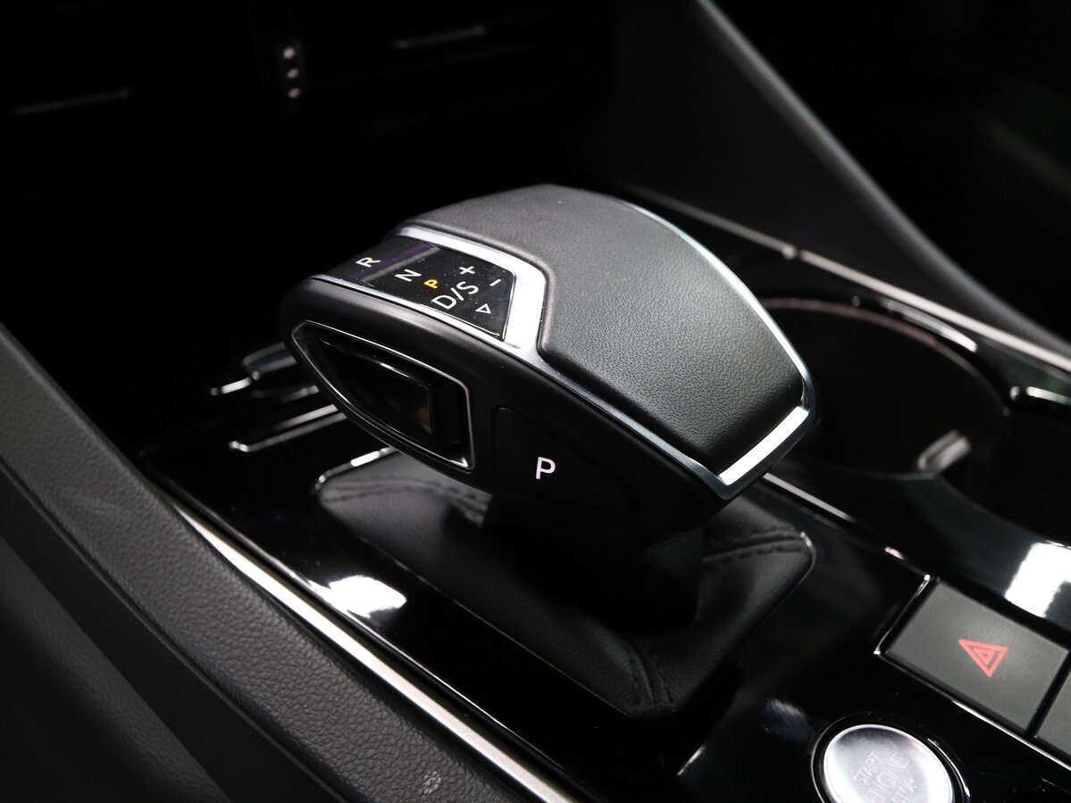 Купить Volkswagen Touareg, 2019, 96 666 км, фото №10