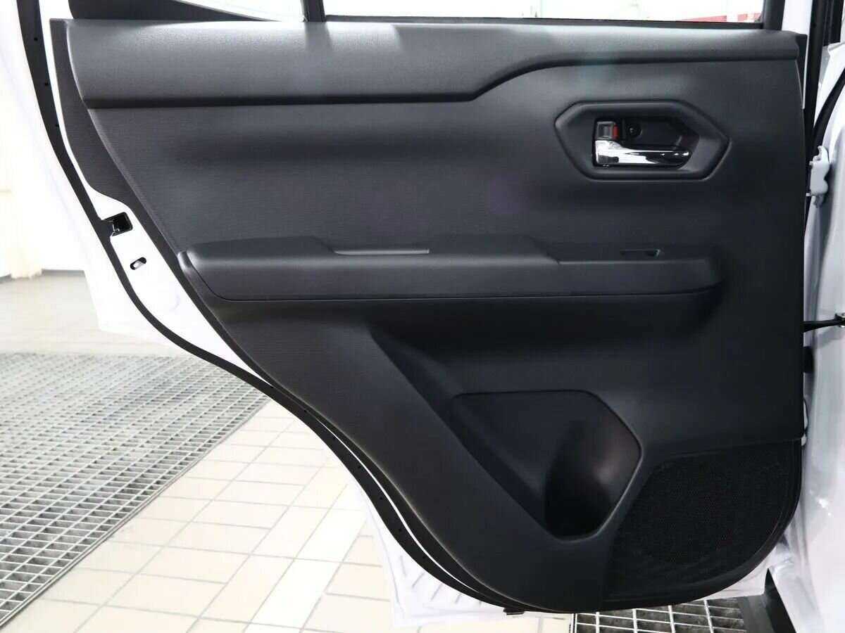 Купить Toyota Raize, 2023, 51 км, фото №11