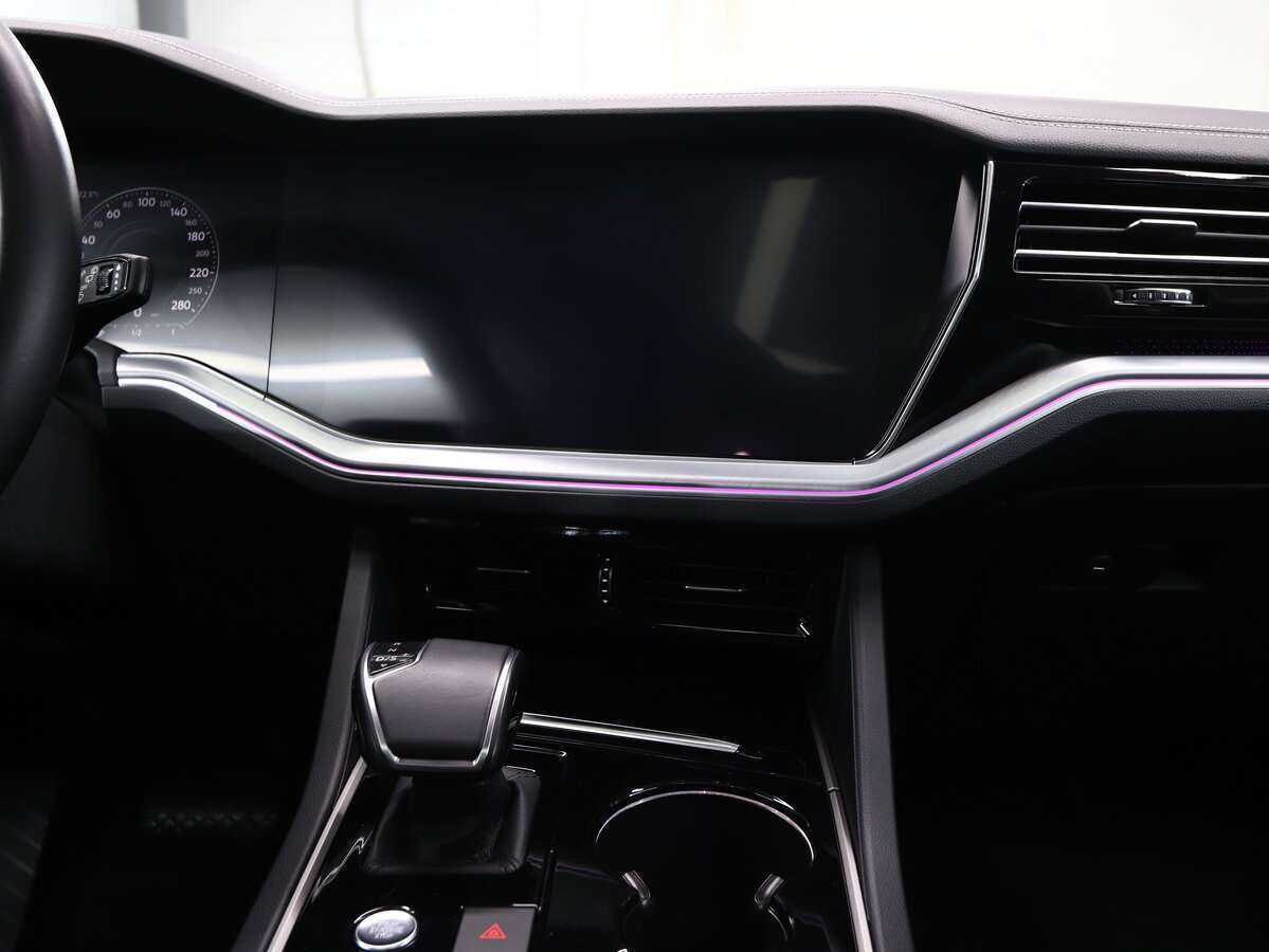 Купить Volkswagen Touareg, 2018, 80 000 км, фото №21