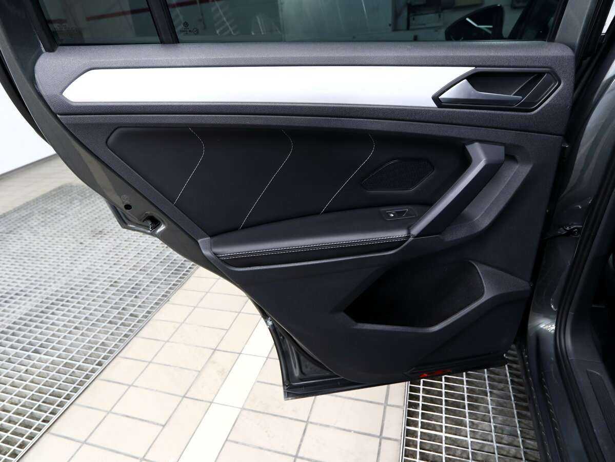 Купить Volkswagen Tiguan, 2021, 118 000 км, фото №14