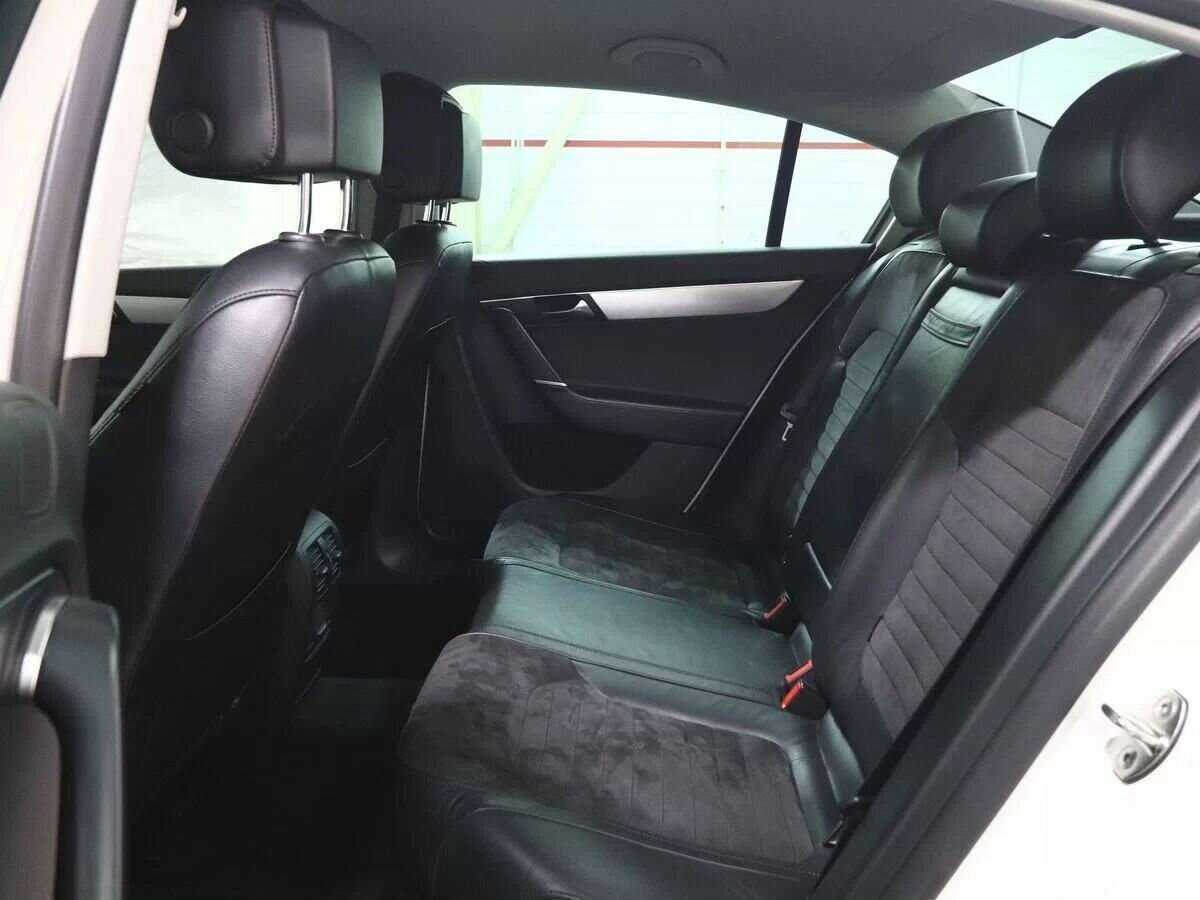 Купить Volkswagen Passat, 2011, 229 000 км, фото №9