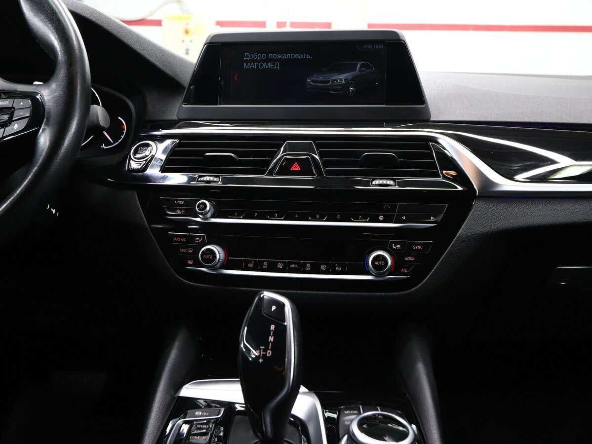 Купить BMW 5 серии 520d xDrive, 2017, 96 500 км, фото №17