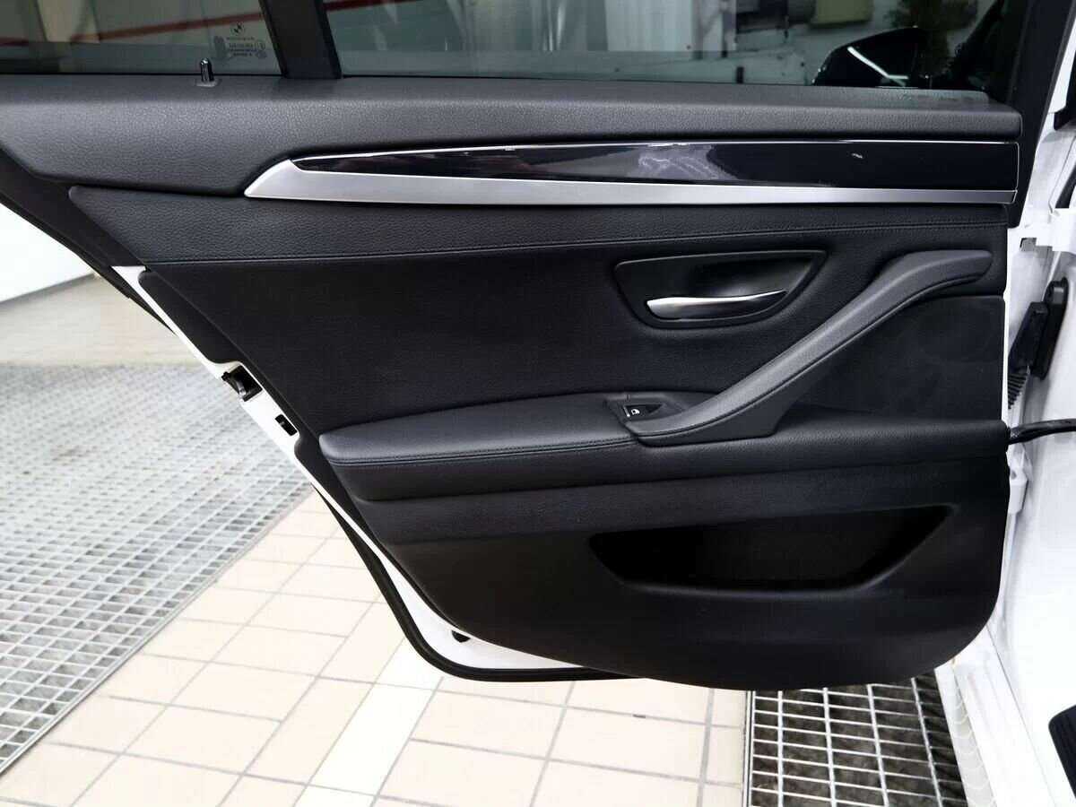 Купить BMW 5 серии 528i xDrive, 2016, 68 000 км, фото №15