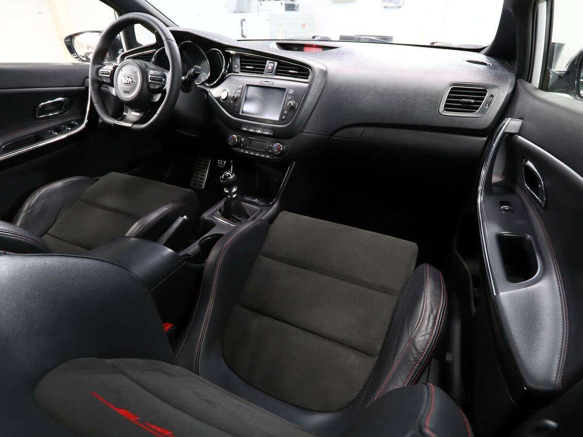 Купить Kia Ceed GT, 2017, 118 000 км, фото №17