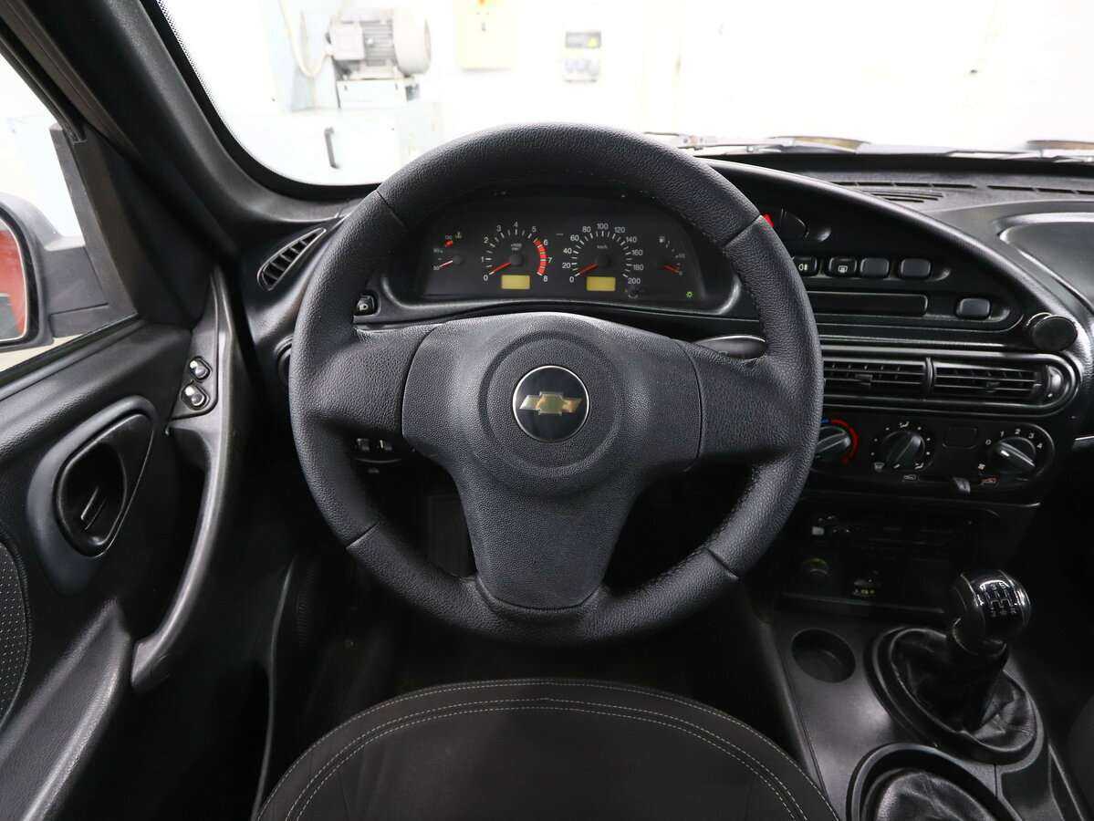 Купить Chevrolet Niva, 2011, 140 000 км, фото №15