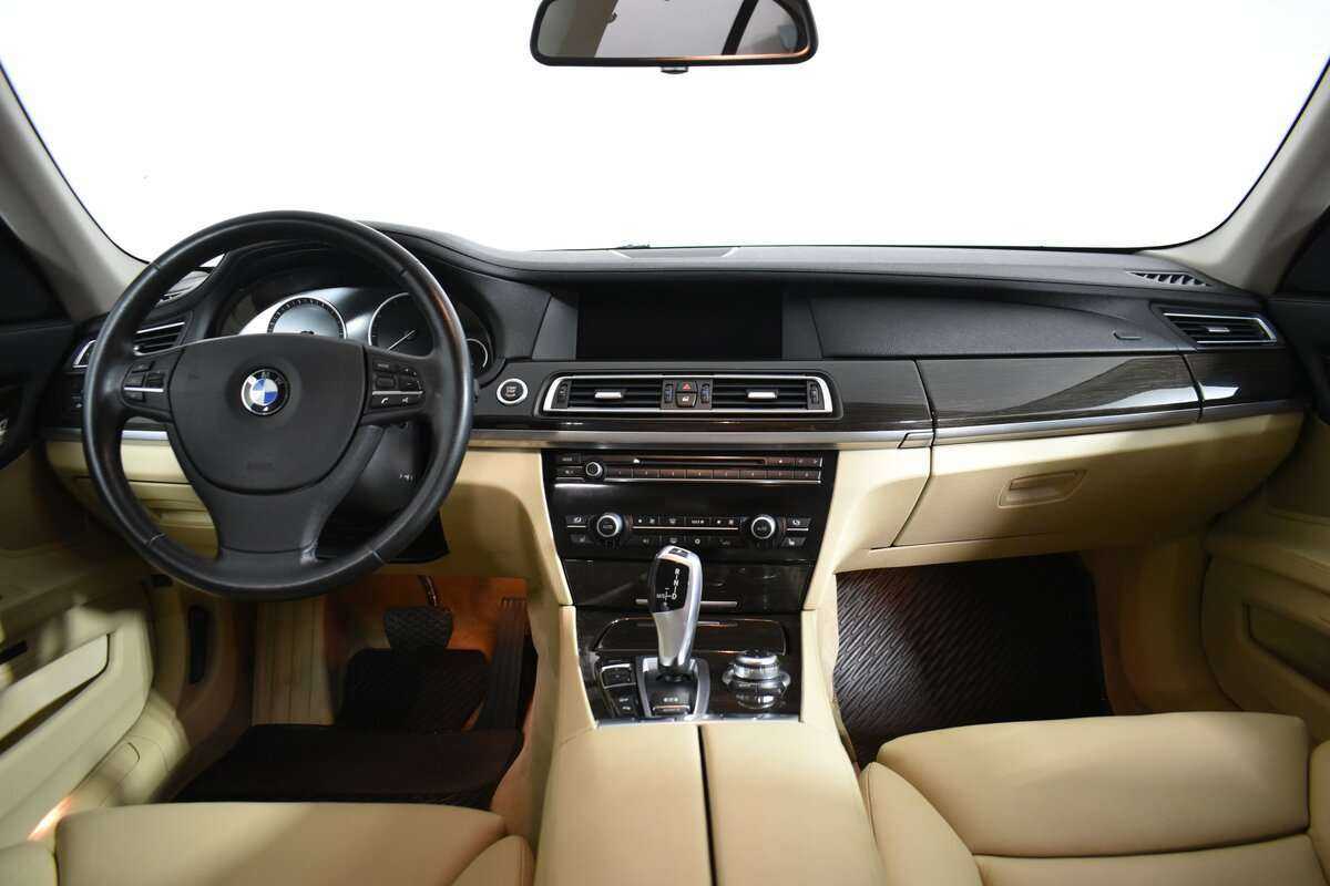 Купить BMW 7 серии 750i xDrive, 2012, 140 000 км, фото №11