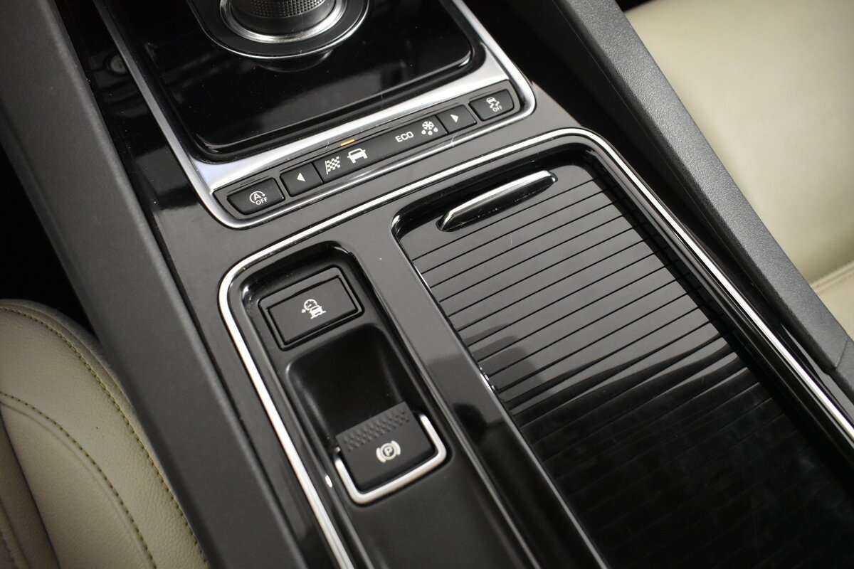 Купить Jaguar F-Pace, 2018, 111 296 км, фото №16