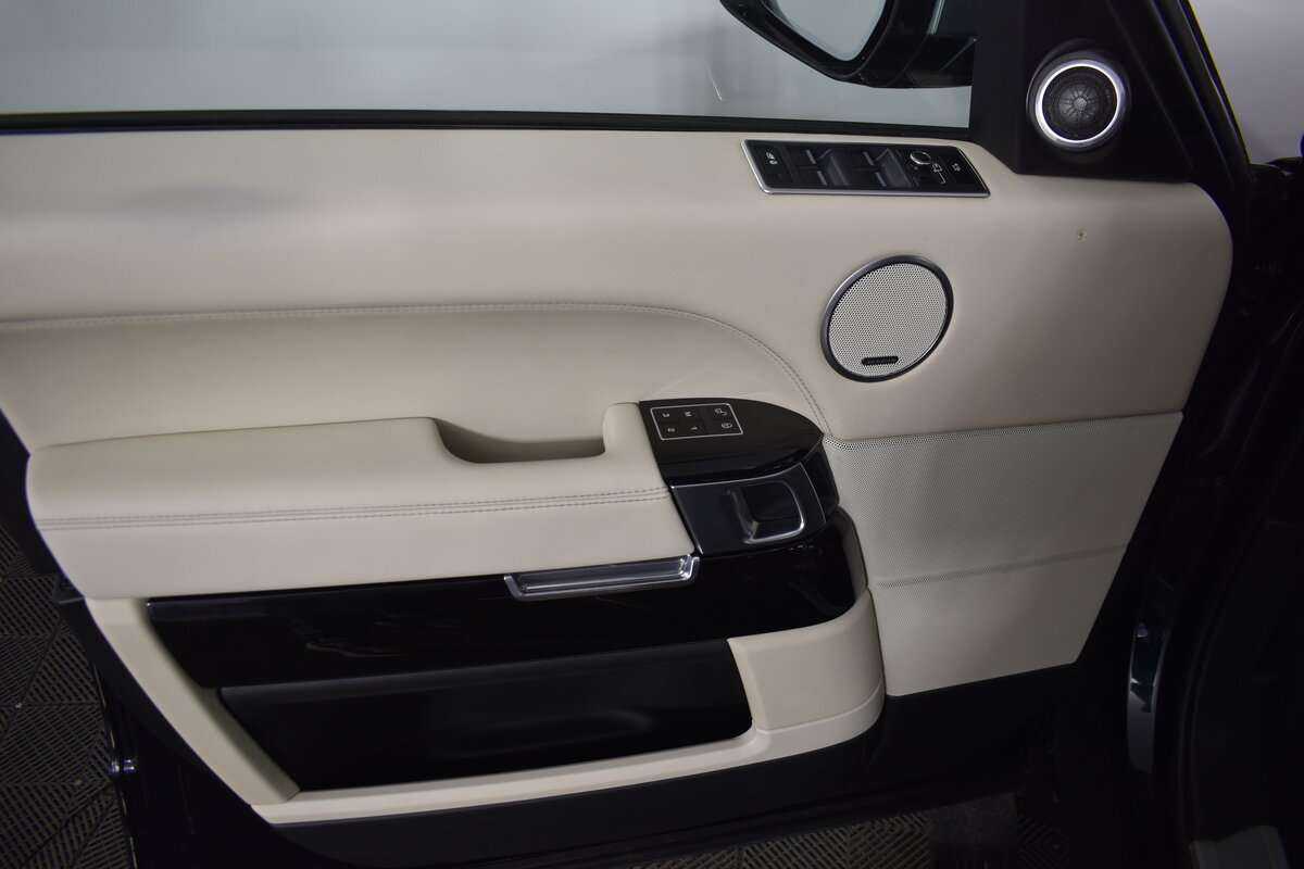 Купить Land Rover Range Rover, 2015, 169 000 км, фото №17