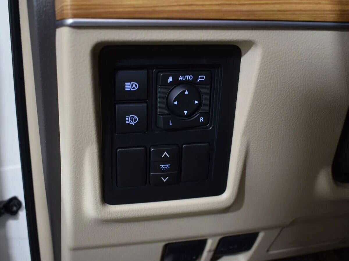 Купить Toyota Land Cruiser Prado, 2020, 36 000 км, фото №14