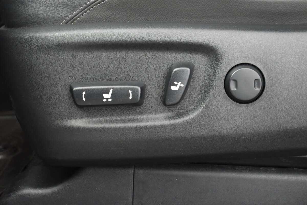 Купить Toyota Land Cruiser Prado, 2017, 169 000 км, фото №8