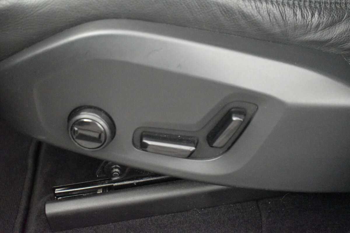 Купить Volvo XC60, 2020, 68 264 км, фото №10