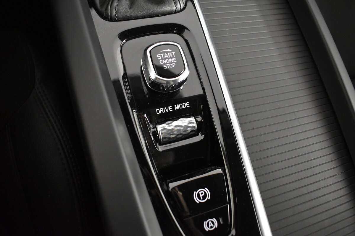 Купить Volvo XC60, 2020, 68 264 км, фото №17