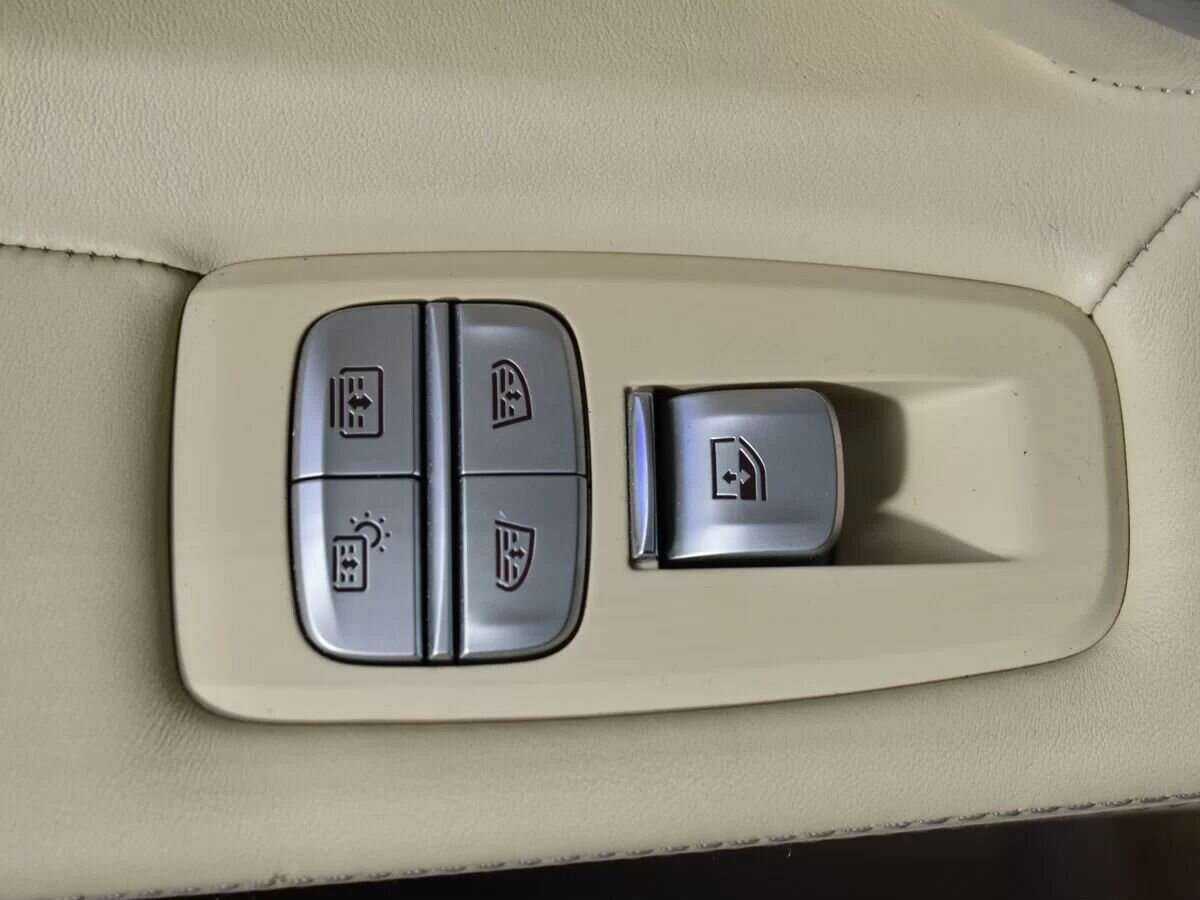 Купить BMW 7 серии 750i xDrive, 2017, 111 146 км, фото №31