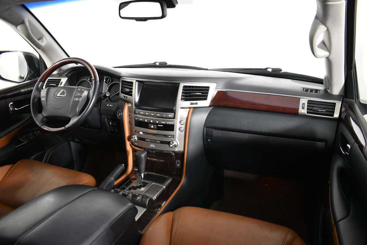 Купить Lexus LX 570, 2013, 140 697 км, фото №12