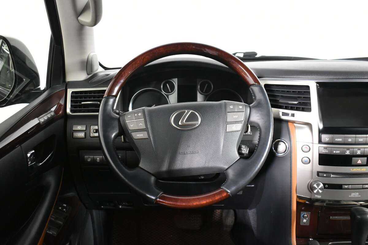 Купить Lexus LX 570, 2013, 140 697 км, фото №15