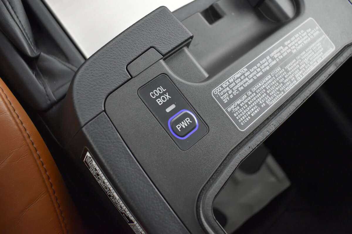 Купить Lexus LX 570, 2013, 140 697 км, фото №20