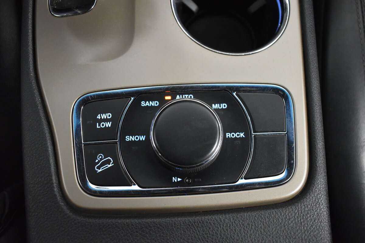 Купить Jeep Grand Cherokee, 2014, 299 803 км, фото №21