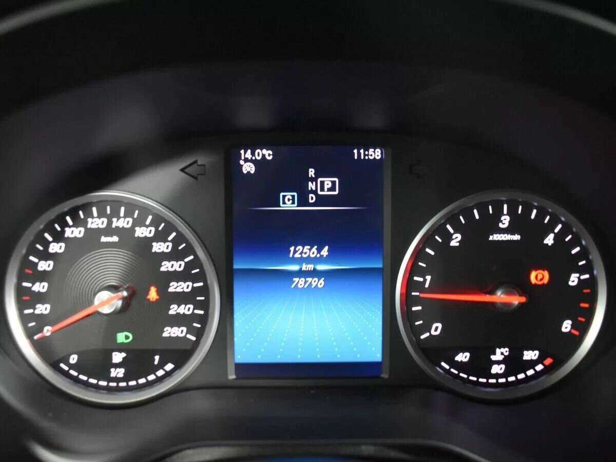 Купить Mercedes-Benz GLC 300 d, 2020, 78 795 км, фото №11