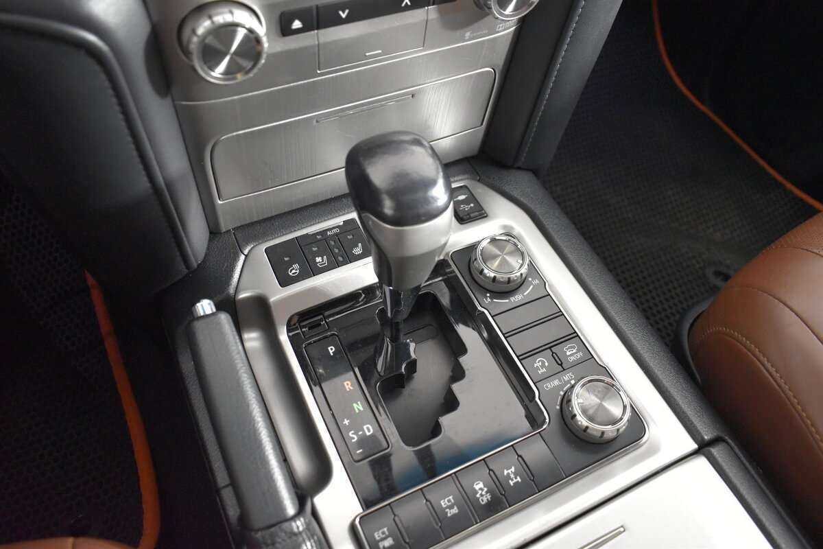 Купить Toyota Land Cruiser, 2016, 211 994 км, фото №19