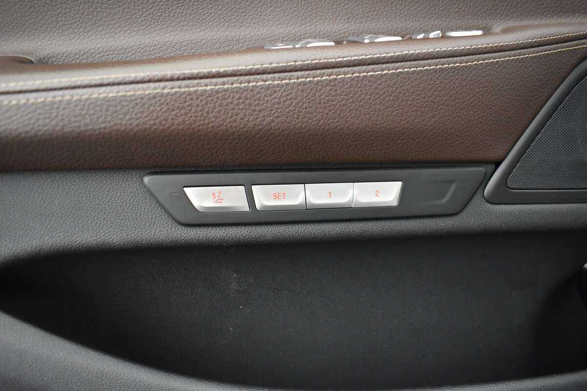 Купить BMW 7 серии Long 730Ld xDrive, 2017, 99 000 км, фото №17
