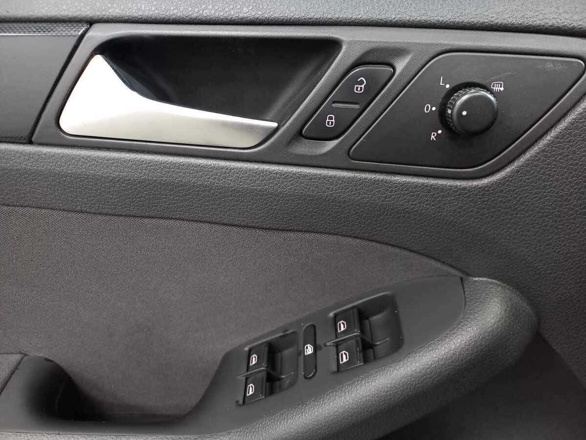 Купить Volkswagen Jetta, 2011, 134 048 км, фото №14