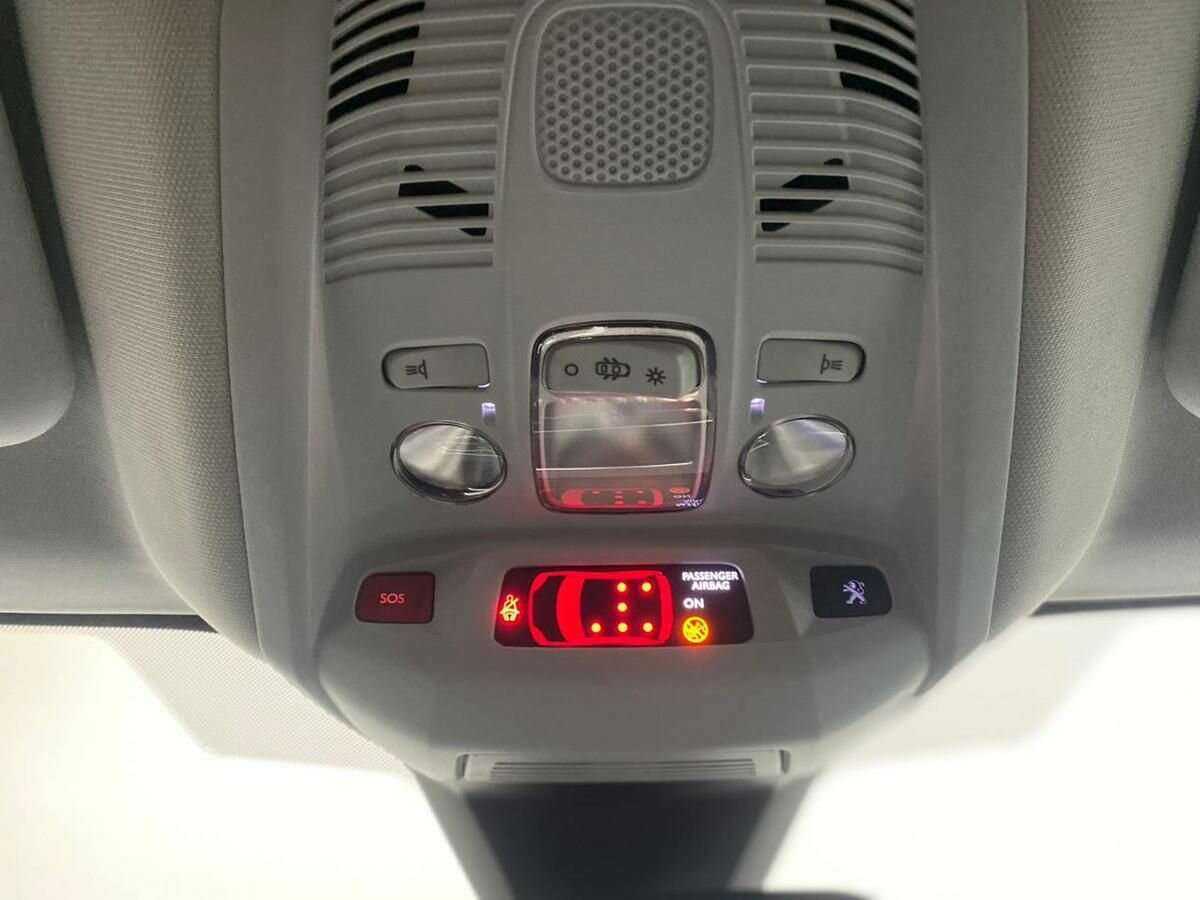 Купить Peugeot 5008, 2021, 44 039 км, фото №19