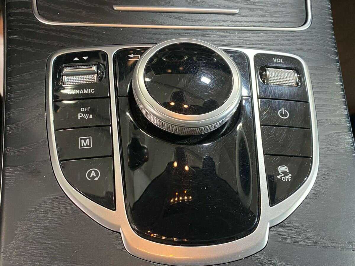 Купить Mercedes-Benz GLC 220 d, 2018, 88 800 км, фото №16