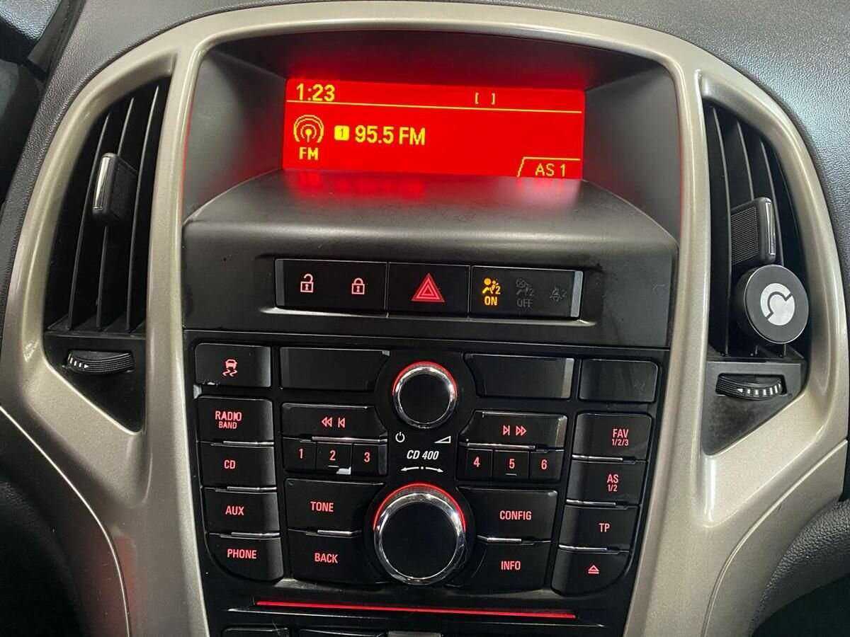 Купить Opel Astra, 2010, 138 310 км, фото №13