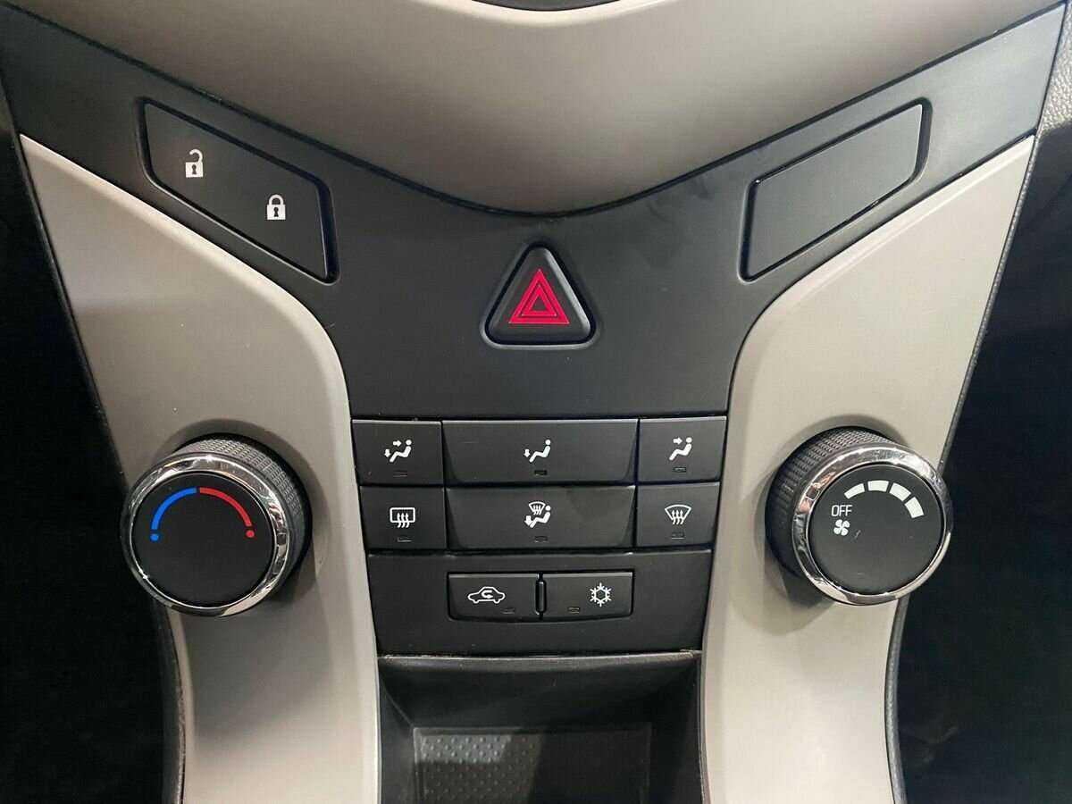 Купить Chevrolet Cruze, 2011, 114 222 км, фото №14