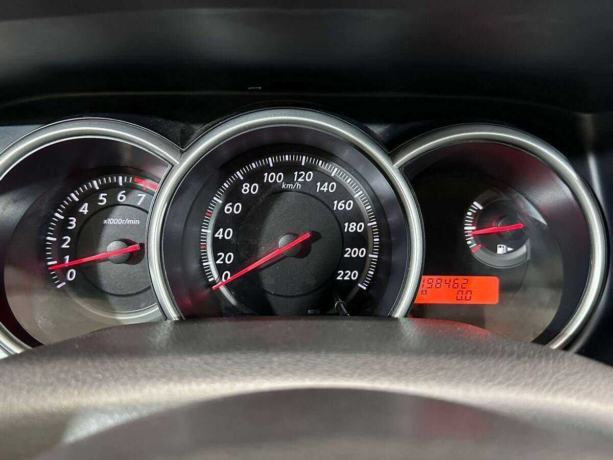 Купить Nissan Tiida, 2010, 198 000 км, фото №12