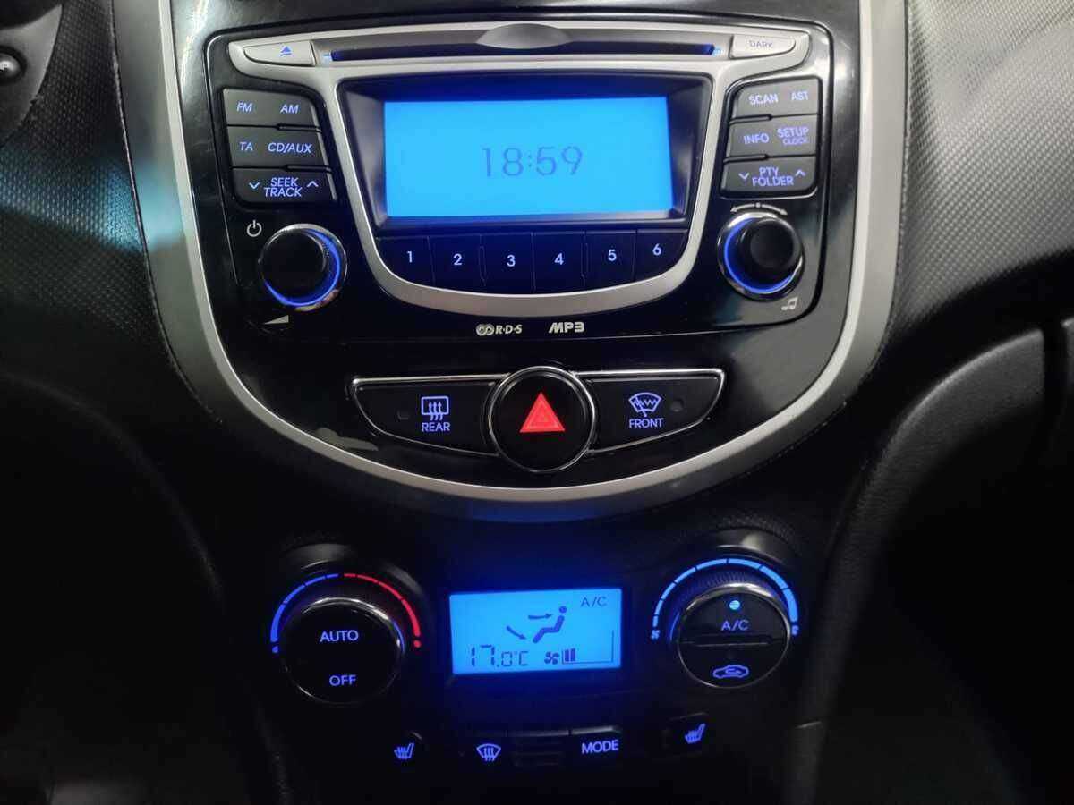 Купить Hyundai Solaris, 2011, 103 000 км, фото №13