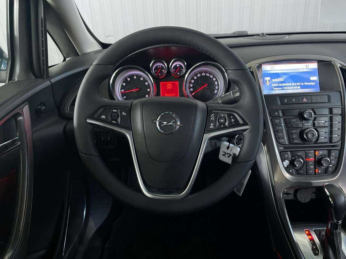 Купить Opel Astra, 2011, 171 300 км, фото №10