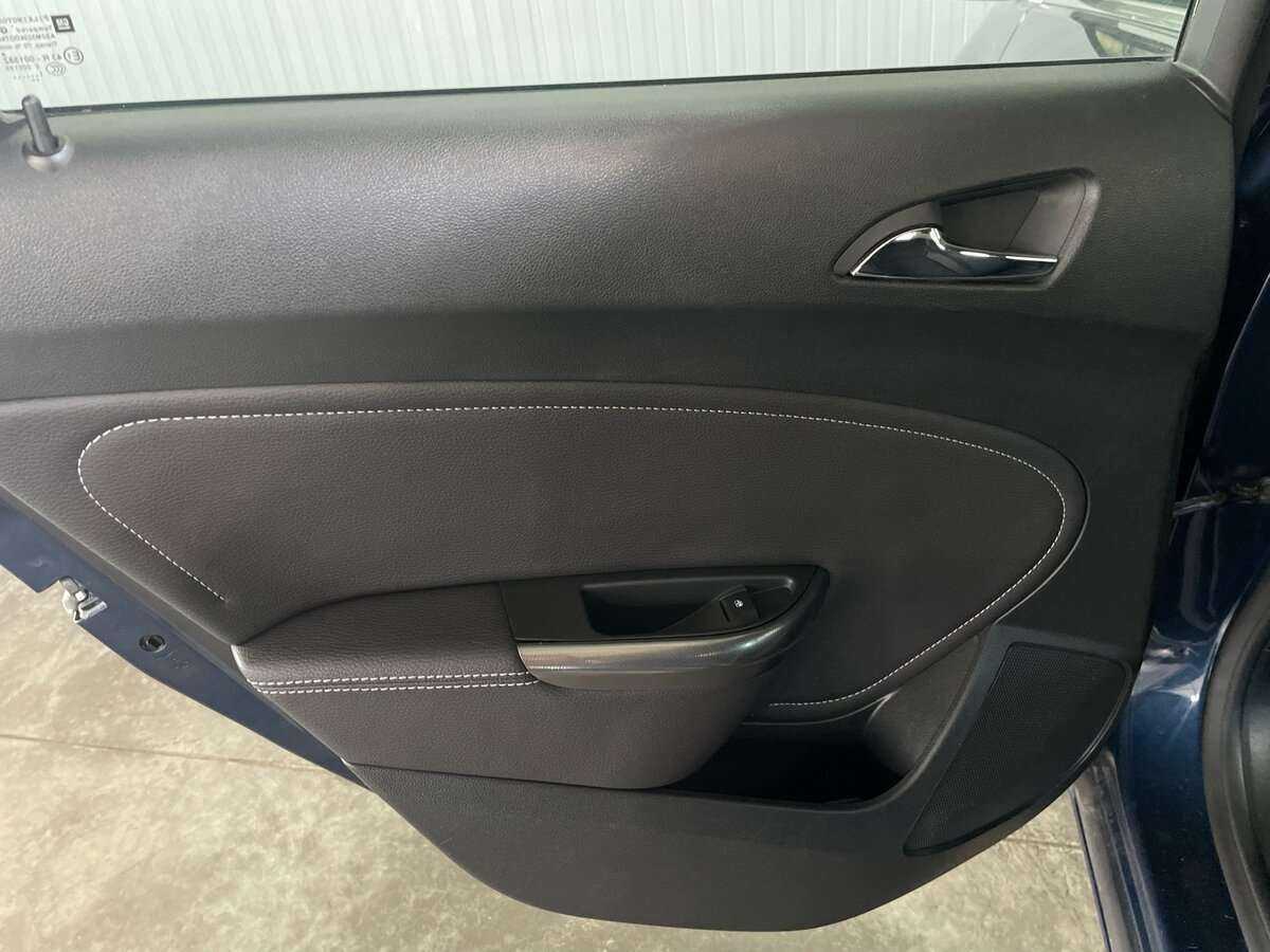 Купить Opel Astra, 2011, 171 300 км, фото №20