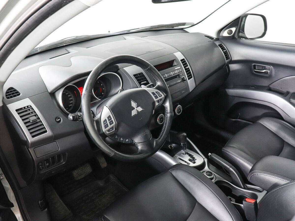 Купить Mitsubishi Outlander, 2008, 144 635 км, фото №9