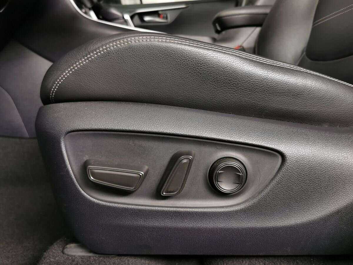 Купить Toyota RAV4, 2019, 106 867 км, фото №18