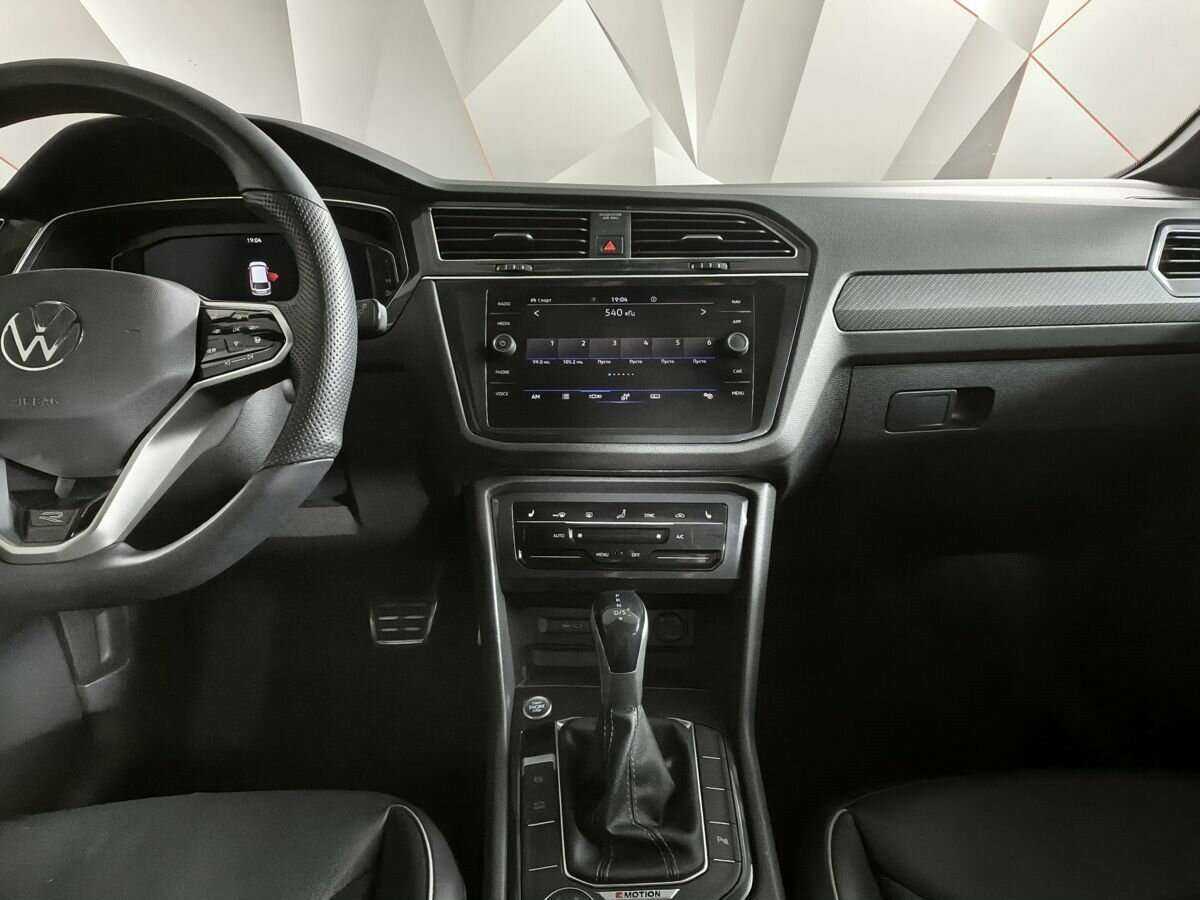 Купить Volkswagen Tiguan, 2021, 26 100 км, фото №10