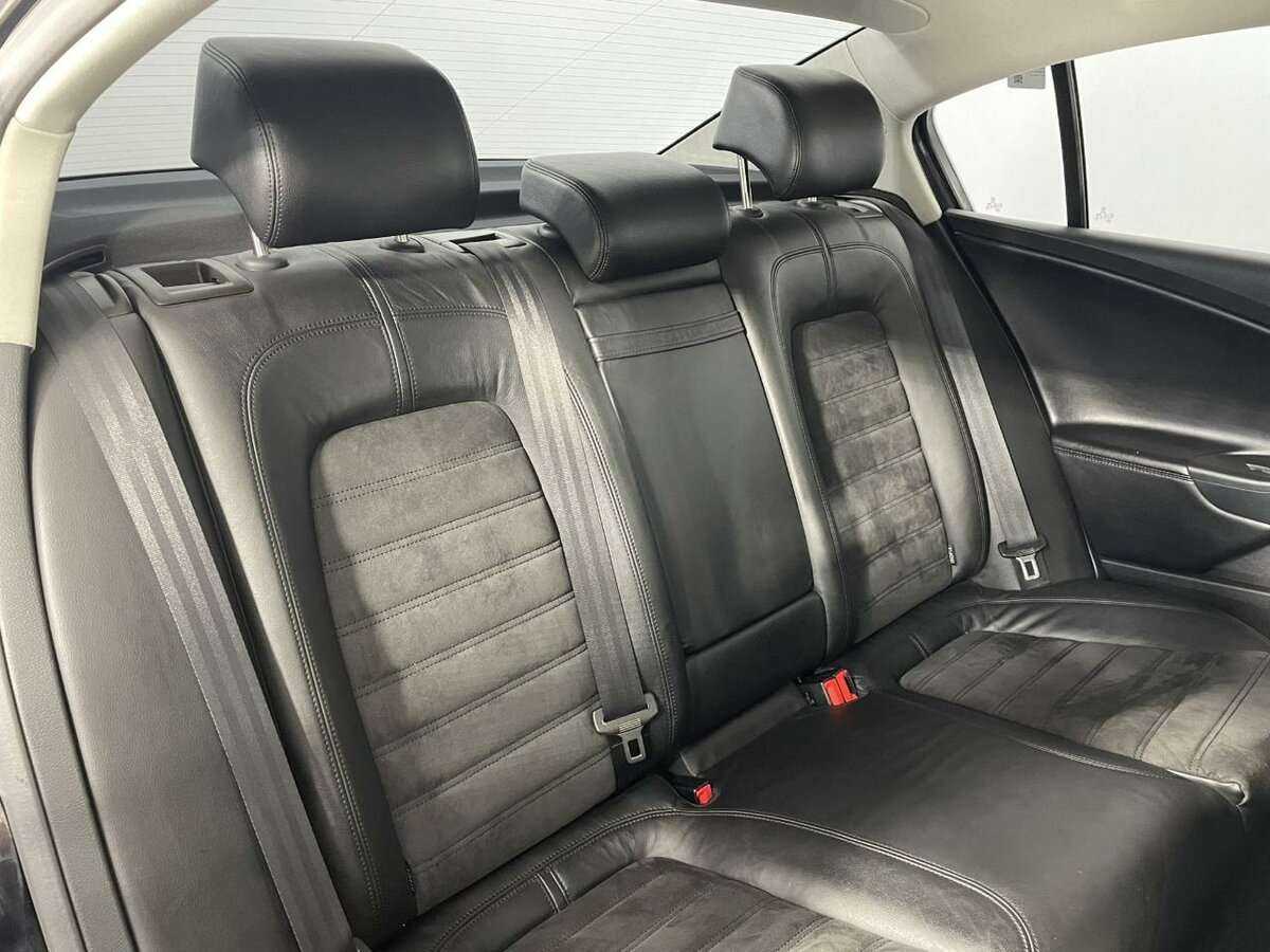 Купить Volkswagen Passat, 2010, 186 108 км, фото №15