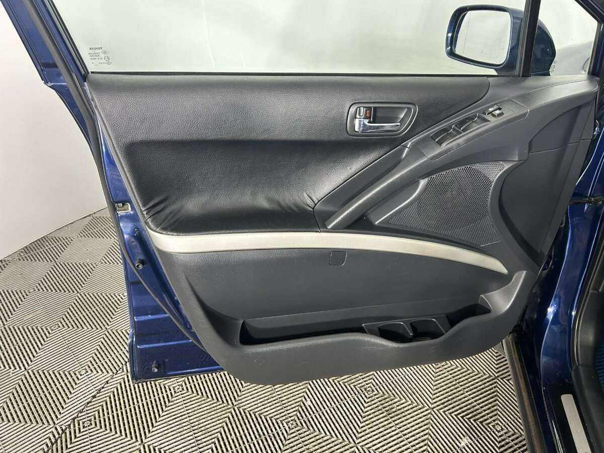 Купить Toyota Corolla Verso, 2006, 247 092 км, фото №8