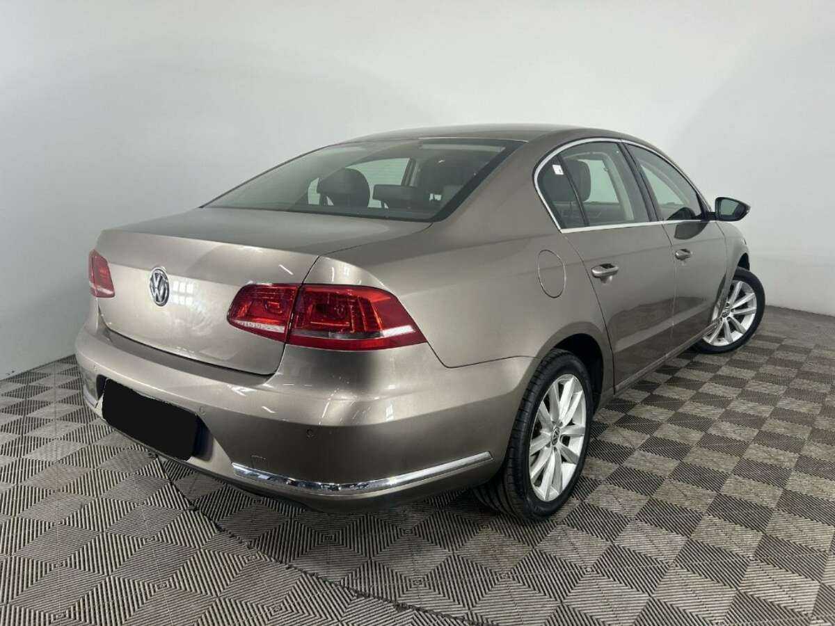 Купить Volkswagen Passat, 2011, 193 637 км, фото №6