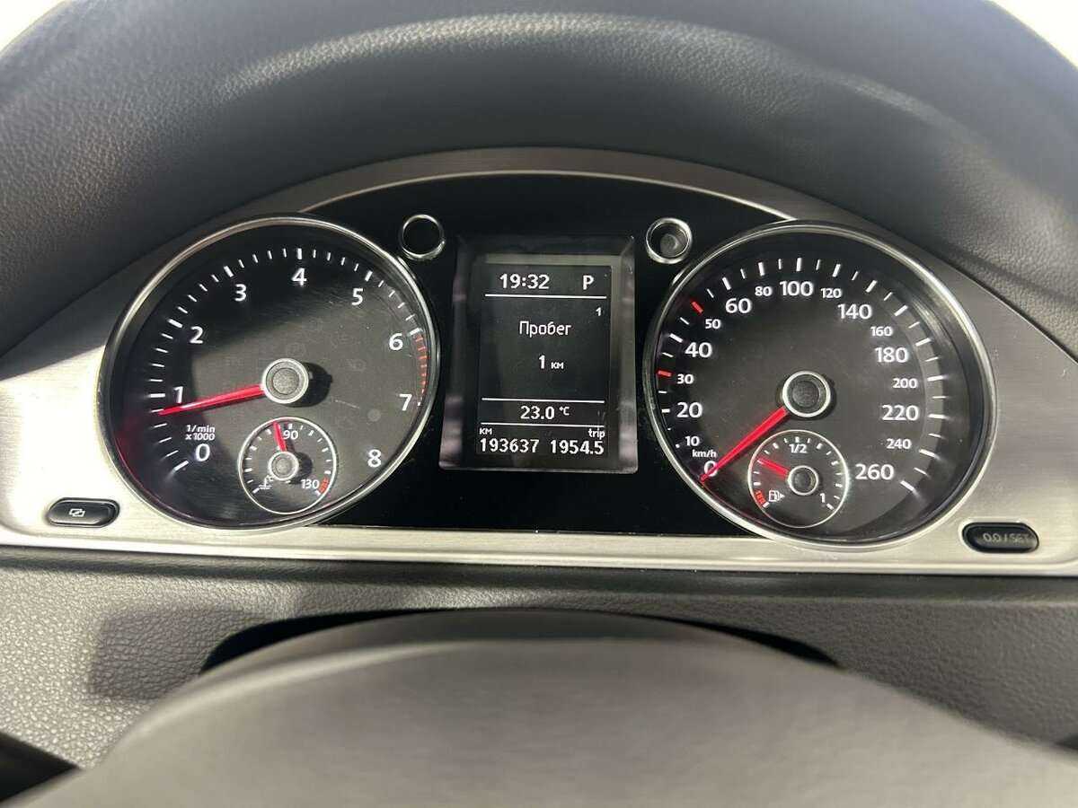 Купить Volkswagen Passat, 2011, 193 637 км, фото №11