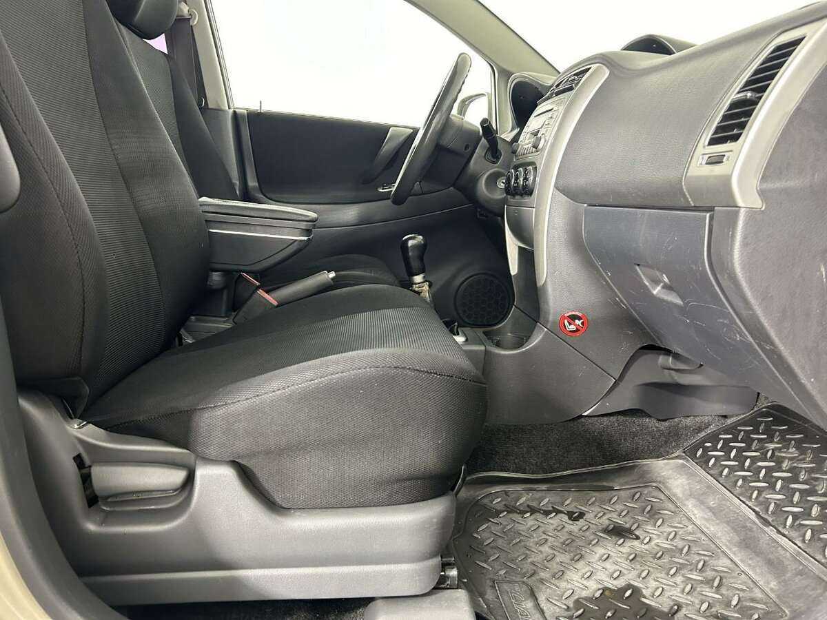 Купить Suzuki Liana, 2004, 191 000 км, фото №14