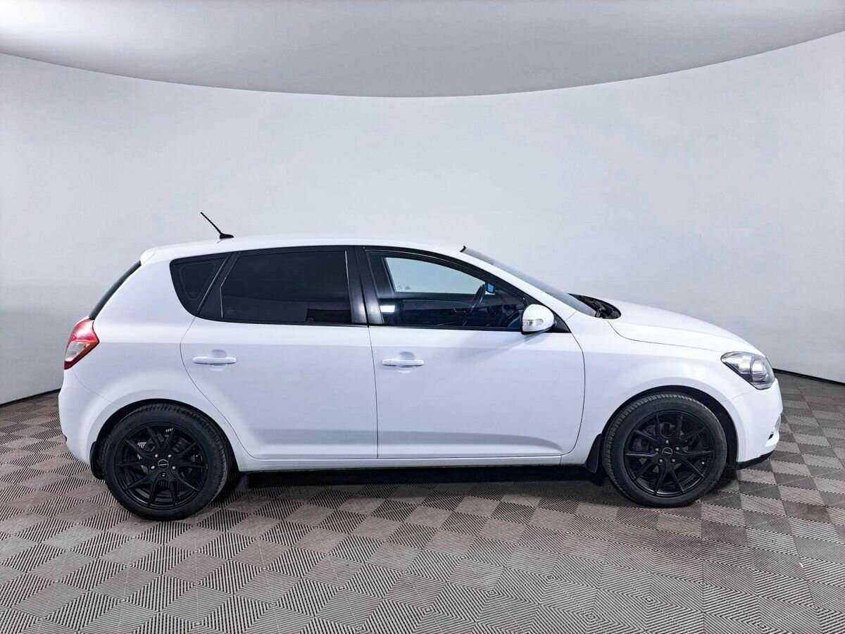 Купить Kia Ceed, 2010, 237 014 км, фото №4