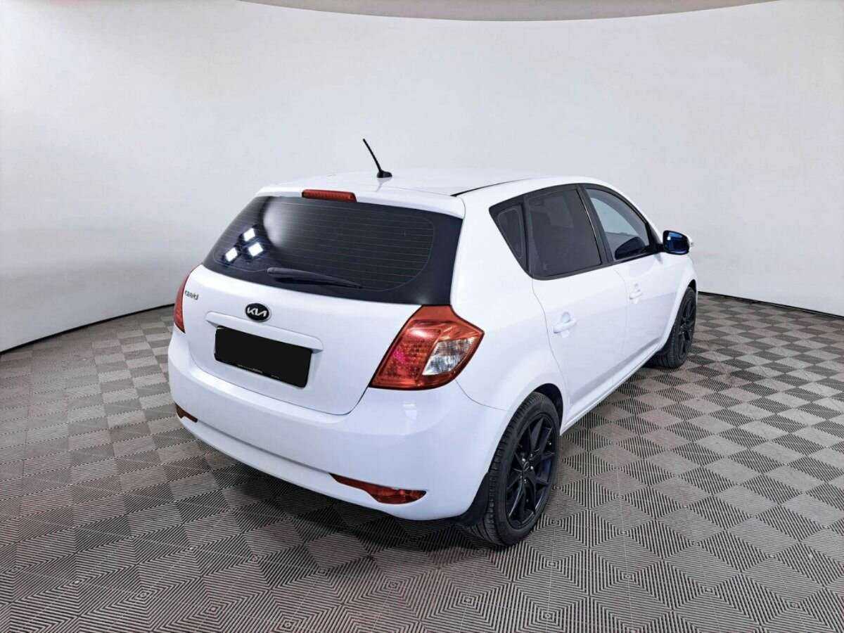 Купить Kia Ceed, 2010, 237 014 км, фото №5