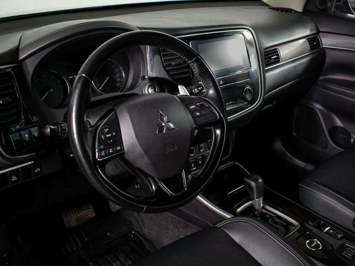 Купить Mitsubishi Outlander, 2018, 113 000 км, фото №10
