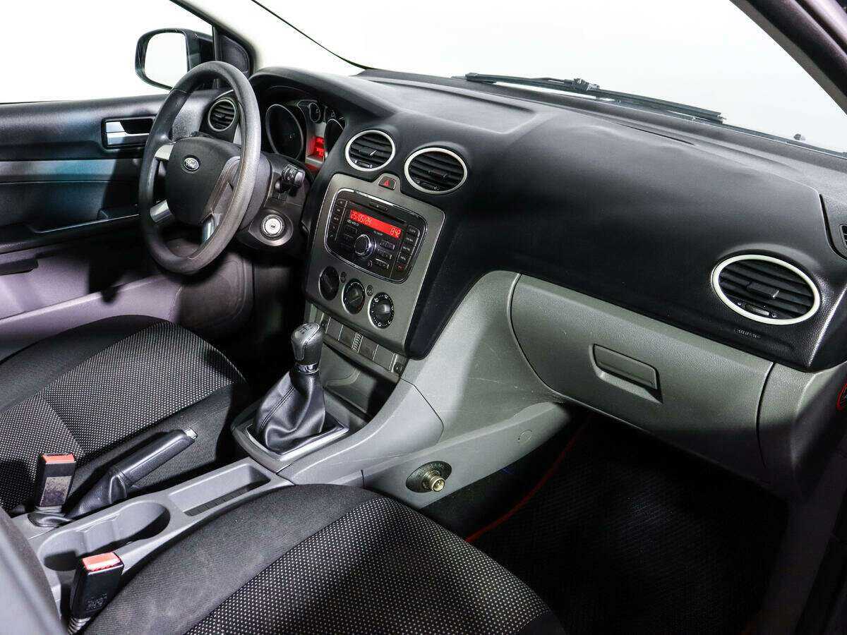 Купить Ford Focus, 2010, 189 319 км, фото №7