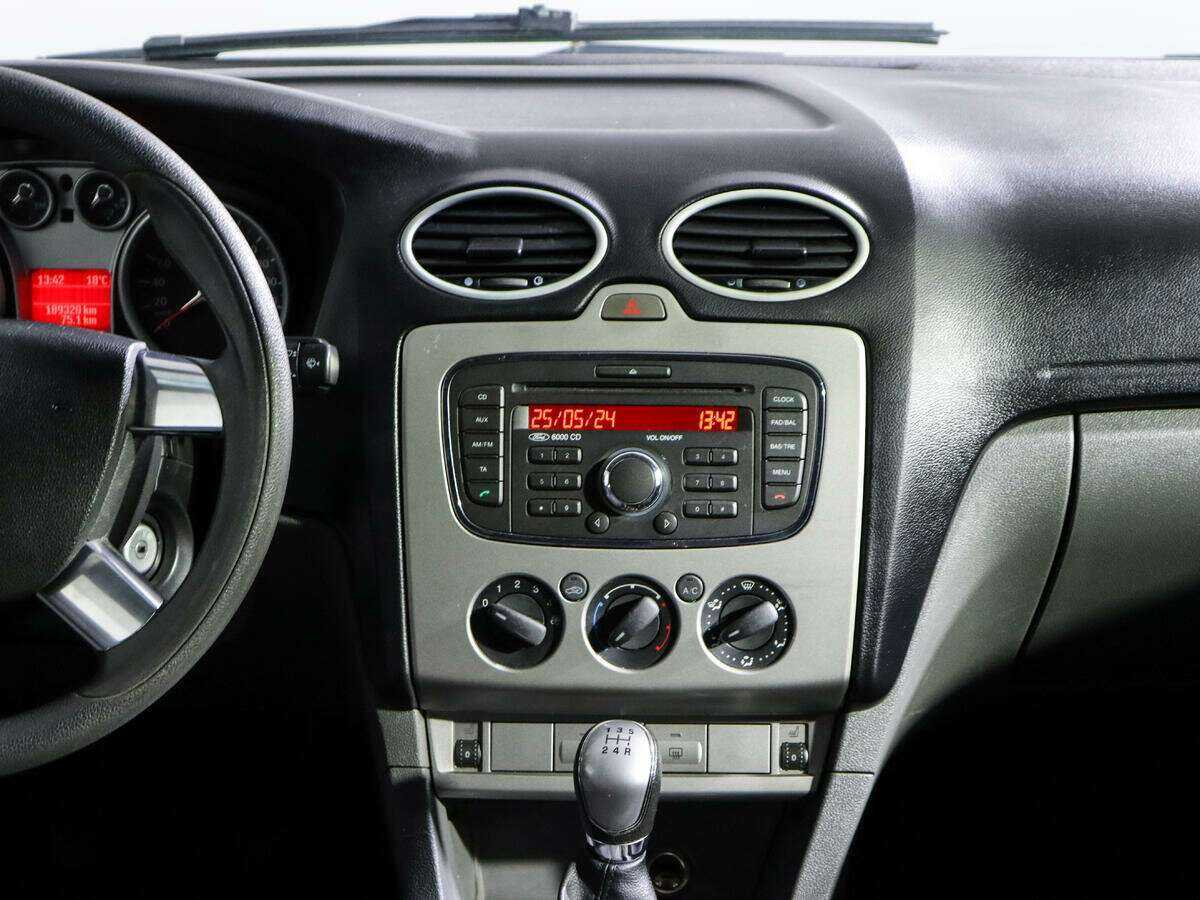 Купить Ford Focus, 2010, 189 319 км, фото №11