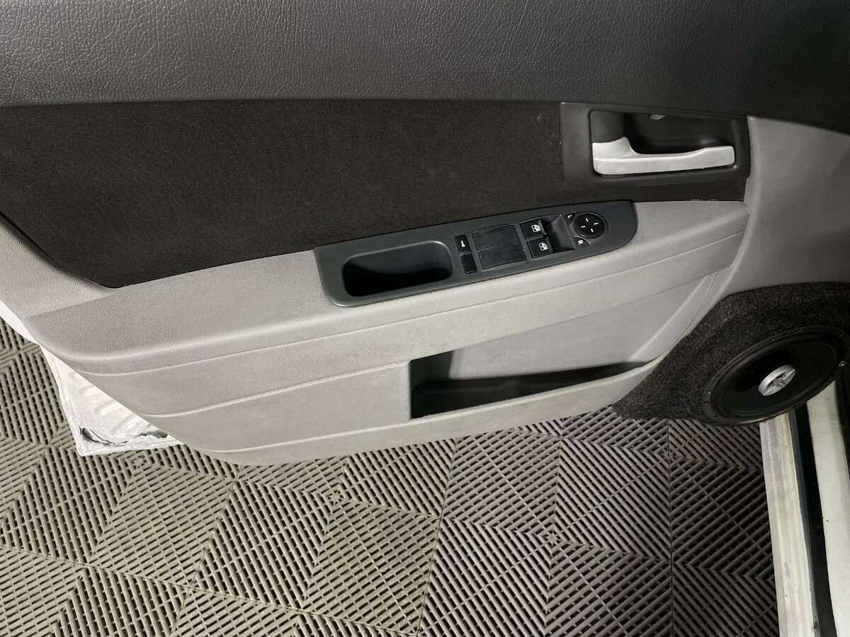 Купить Lada (ВАЗ) Priora, 2011, 268 000 км, фото №6