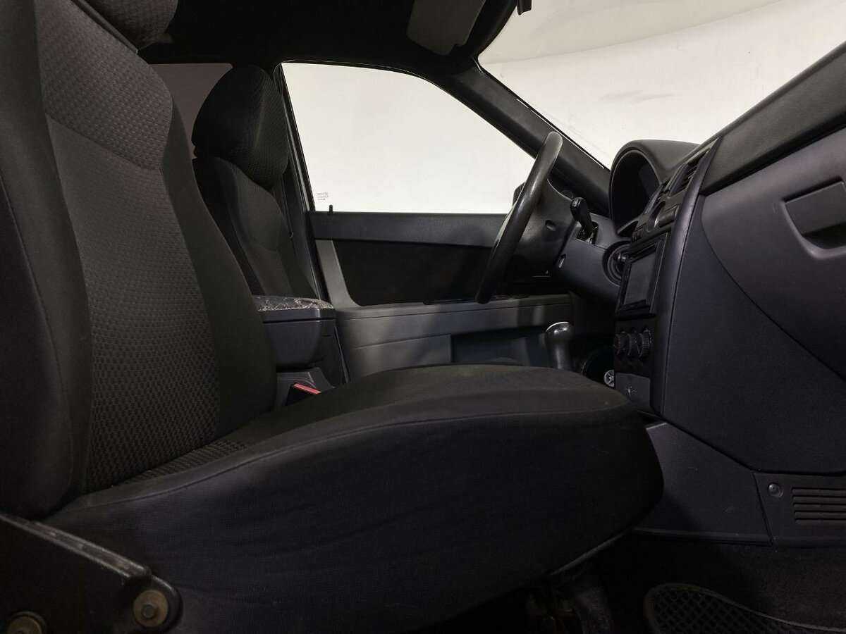 Купить Lada (ВАЗ) Priora, 2011, 268 000 км, фото №12